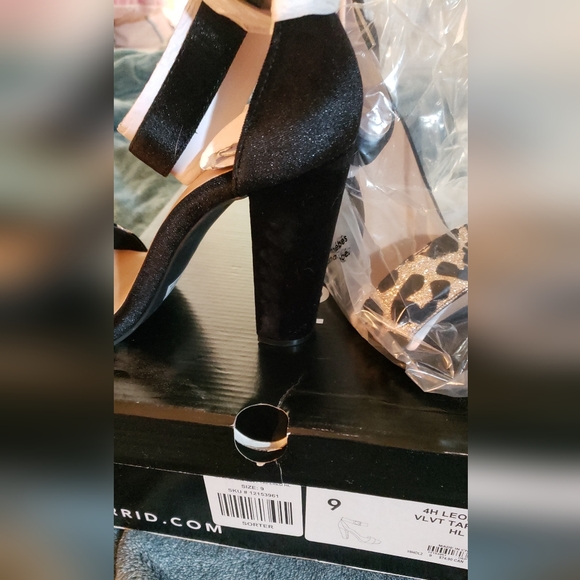 Brand new Cheetah velvet block heels - Picture 2 of 3